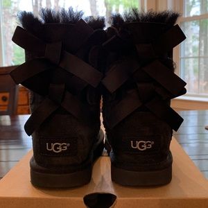 Ugg Bailey bow boots toddler 10